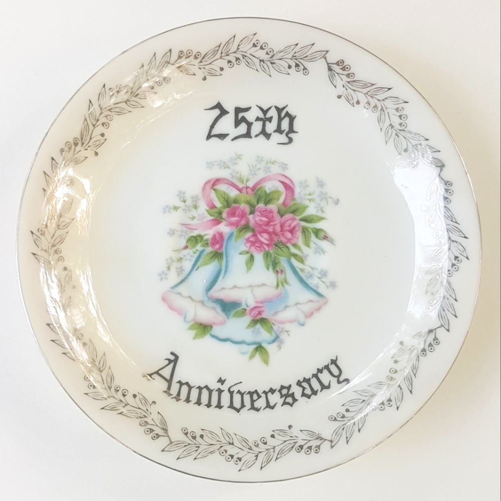 🍽 25th Anniversary Plate